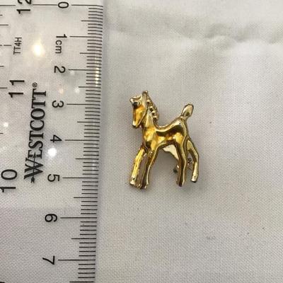 Vintage pony brooch/pin