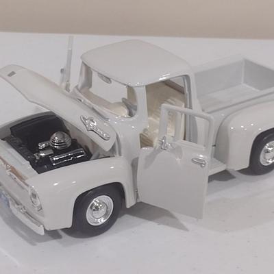 Scale Model 1936 Ford Pick Up Truck (F)