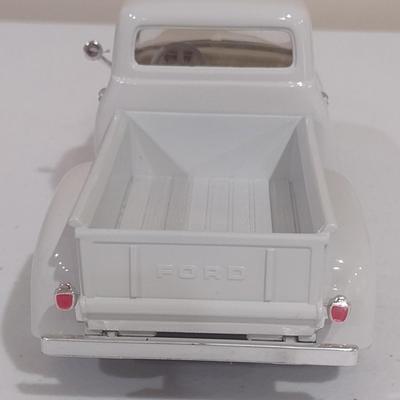 Scale Model 1936 Ford Pick Up Truck (F)