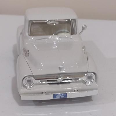 Scale Model 1936 Ford Pick Up Truck (F)
