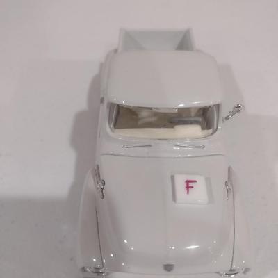 Scale Model 1936 Ford Pick Up Truck (F)