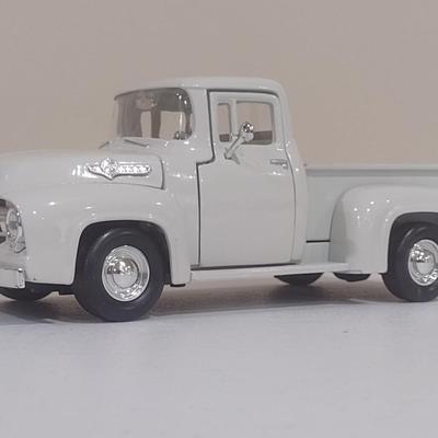 Scale Model 1936 Ford Pick Up Truck (F)