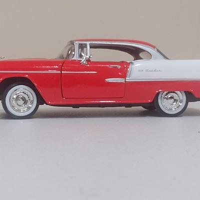 Scale Model 1955 Chevy Bel Air (J)
