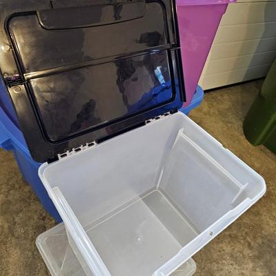Assorted Storage Bins (G-JS)