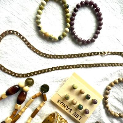 Wood and Gold tone jewelry, thick chain is Park Lane