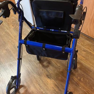 Drive Medical Hugo Elite Rollator Walker