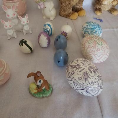 Spring/Easter Home Decor Includes Marble Stone Eggs (G-JS)