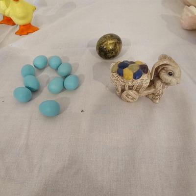 Spring/Easter Home Decor Includes Marble Stone Eggs (G-JS)