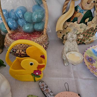 Spring/Easter Home Decor Includes Marble Stone Eggs (G-JS)