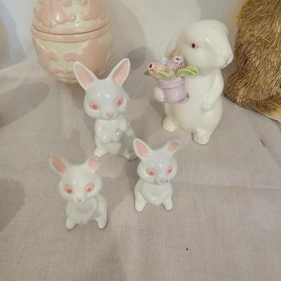 Spring/Easter Home Decor Includes Marble Stone Eggs (G-JS)