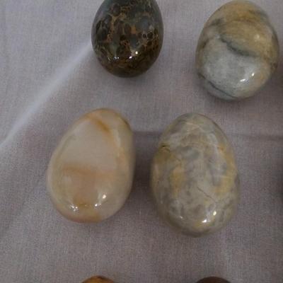 Spring/Easter Home Decor Includes Marble Stone Eggs (G-JS)