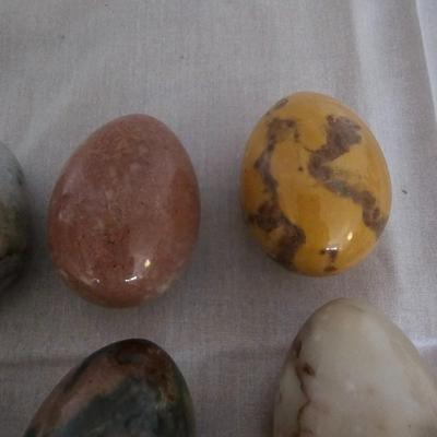 Spring/Easter Home Decor Includes Marble Stone Eggs (G-JS)
