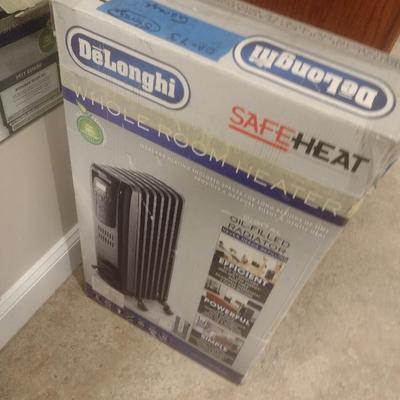 DeLonghi Safe Heat Radiator Style Space Heater