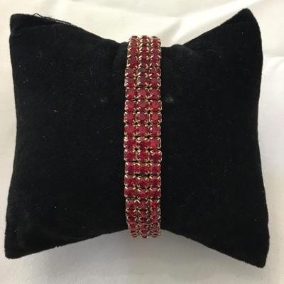 Vintage rhinestone stretch bracelet