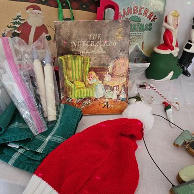 Mega Christmas Decor & Wrap (G-JS)