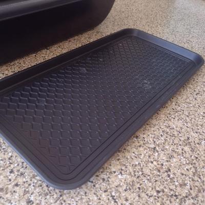Large Rubber Tub with Boot Mat