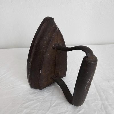No. 7 Sad Iron, Wreath Stand & More (B1-JS)