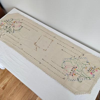 No. 7 Sad Iron, Wreath Stand & More (B1-JS)