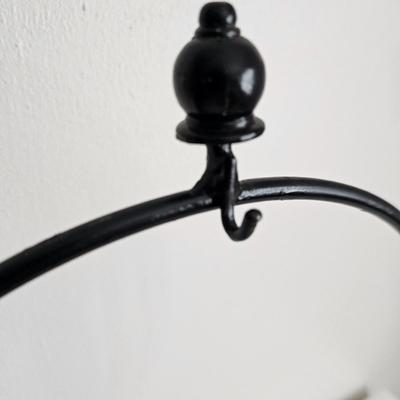 No. 7 Sad Iron, Wreath Stand & More (B1-JS)