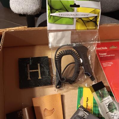BRASS TONE ADJUSTABLE DESK LAMP AND A LARGE BOX OF OFFICE SUPPLIES