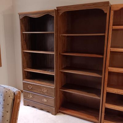 2 BOOKSHELVES