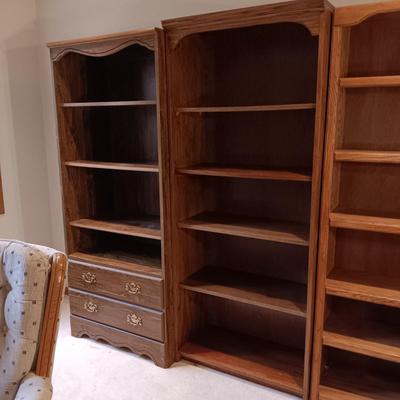 2 BOOKSHELVES