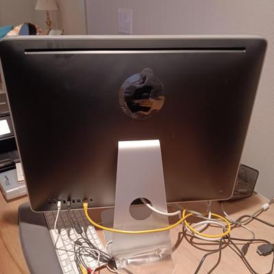 APPLE iMac 20" WITH MAC OS 9 PLUS KEYBOARD, MOUSE, SOFTWARE