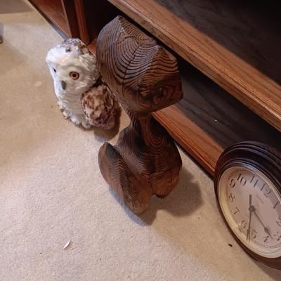 WOODEN CARVED OWL, PICTURE AND PLUSH OWLS PLUS A WALL CLOCK