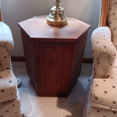 2 CLEAN SWIVEL ROCKING CHAIRS, DANISH? OCTAGON SIDE TABLE W/CABINET AND A TABLE LAMP