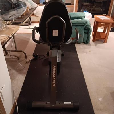 SCHWINN 217P V FORCE RECUMBENT EXERCISE BIKE W/16 LEVELS OF MAGNETIC RESISTANCE PLUS FLOOR PAD