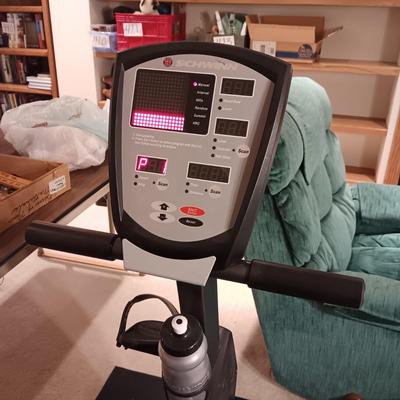 SCHWINN 217P V FORCE RECUMBENT EXERCISE BIKE W/16 LEVELS OF MAGNETIC RESISTANCE PLUS FLOOR PAD