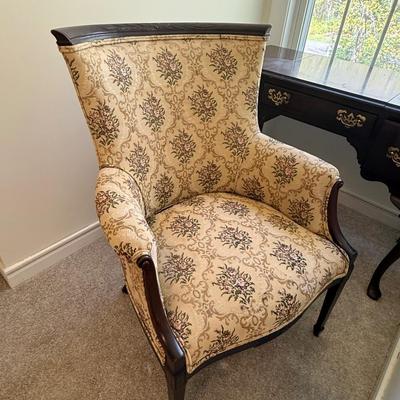 Pretty floral armchair