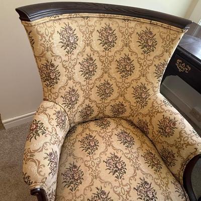 Pretty floral armchair
