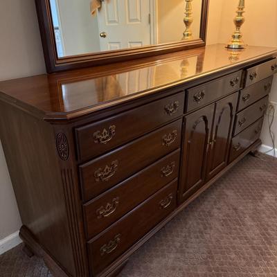Ethan Allen dresser with mirror