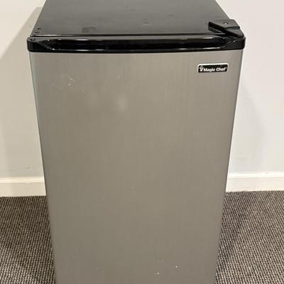 Magic Chef mini fridge