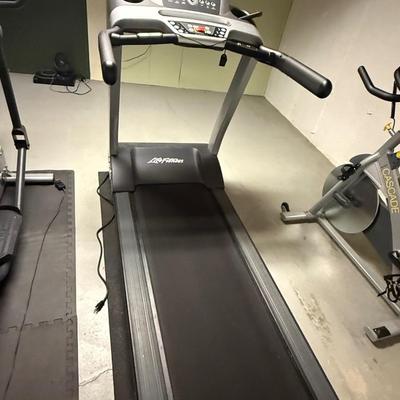 Life Fitness T3 treadmill