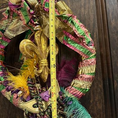 Mardi Gras Decor Lot – Clown & Feathered Wreaths