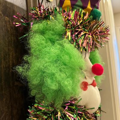 Mardi Gras Decor Lot – Clown & Feathered Wreaths