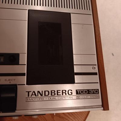 TANDBERG TCD 310 DUAL CAPSTAN & CENTREX BY PIONEER 8-TRACK PLAYER