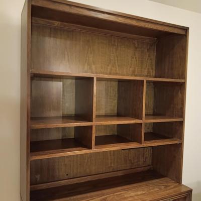 DREXEL SHELVING UNIT WITH 6 DRAWERS