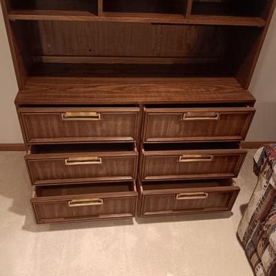 DREXEL SHELVING UNIT WITH 6 DRAWERS