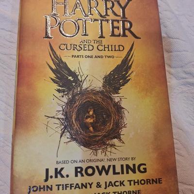 Harry Potter and the Cursed ChilHarry Potter and the Cursed Child: Parts One & Two : The Official Script