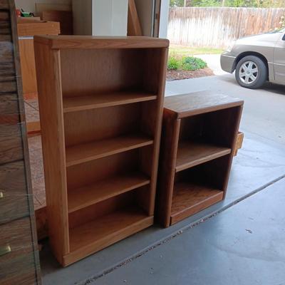 2 SMALL BOOKCASES