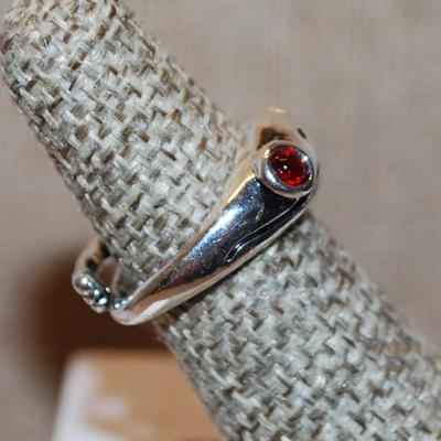 Size 5-6 Marked .925 Red Eyed Frog Ring on a Silver "Adjustable" Band (4.2g)