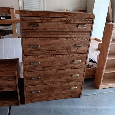 5 DRAWER CHEST AND MATCHING NIGHT STAND