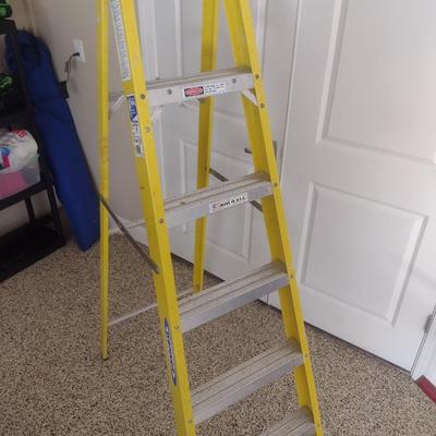 Werner 250lb Capacity Fiberglass Ladder