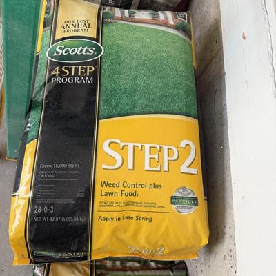 Bags of Scott’s Step 2, 3 and 4