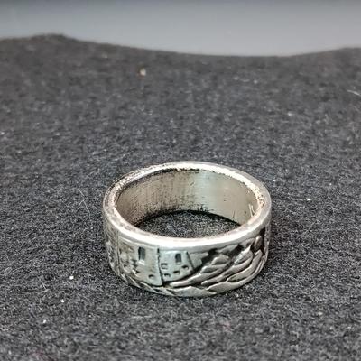 STERLING SILVER RING SIZE 7 1/2 WEIGHT 8.90g