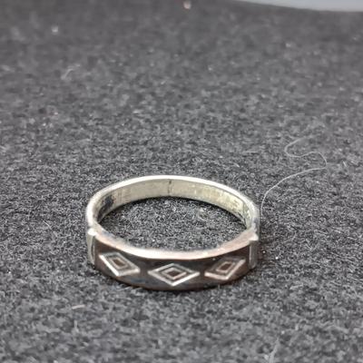 2 STERLING SILVER RINGS 8.32g SIZE 10