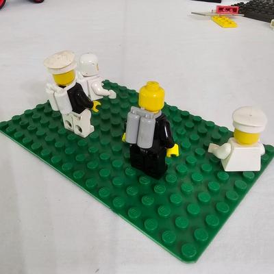 Collection of Lego Pieces & Figures (PB-JS)